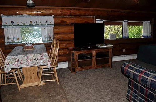 Nikiski Cabin | Waterfront Cabin Rental for a Lakeside Getaway in Kenai, Alaska