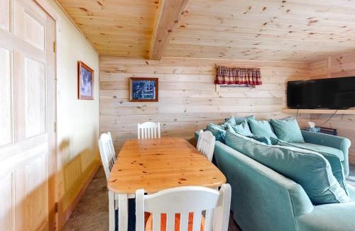 Greenville House | Waterfront cabin w/outdoor firepit, dock, and lake views - dogs welcome