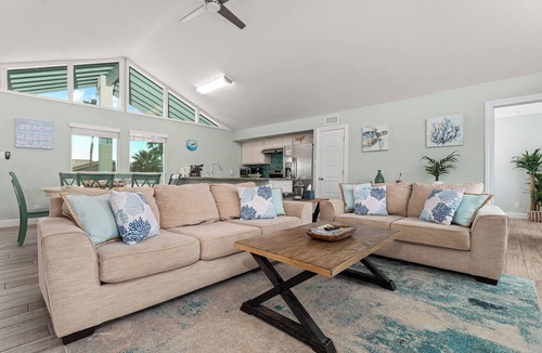 Key Allegro House | Waterfront | Communal Pool | Dock | Pet-Friendly!