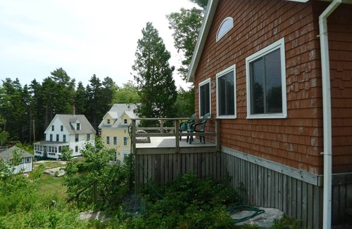 Southport Cottage | Waterfront Cottage With An Awesome View Of Capital And Burnt Island