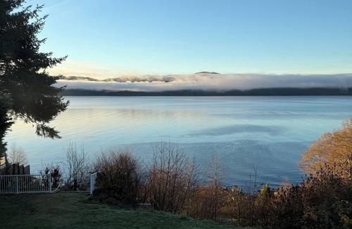 Brew Bay House | Waterfront Home! EV charger & Pet Friendly too :)