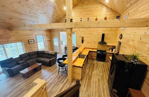 Pittsburg House | WATERFRONT home located on First Lake - DIRECT SNOWMOBILE TRAIL ACCESS