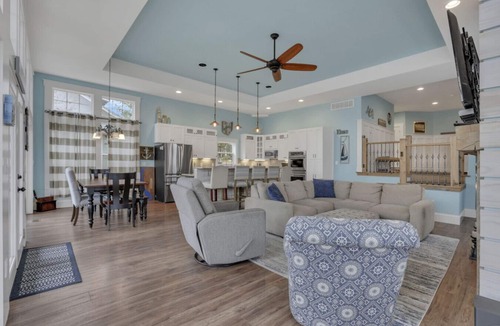Buckeye Lake House | Waterfront in Buckeye Lake: THE Lakehouse