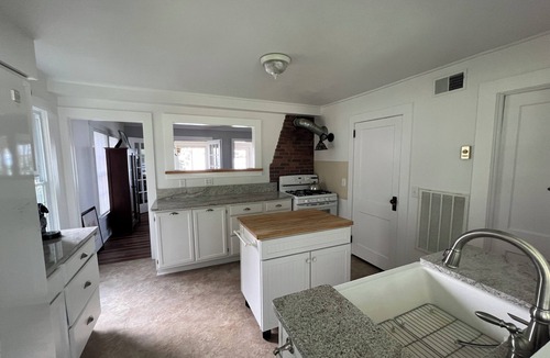 Cleveland House | Waterfront indulgence on Oneida Lake. Bring your boat to this pet friendly home