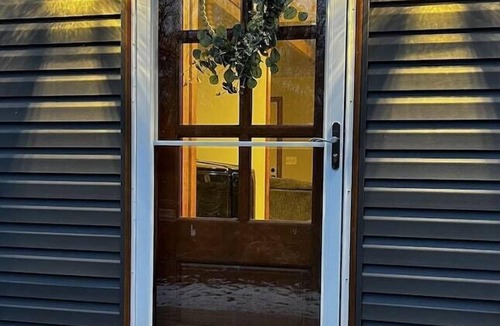 Matamoras House | Waterfront Ranch on The Delaware River