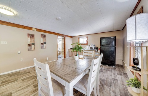 Fort Towson Apartment | Waterfront Retreat on Raymond Gary State Lake