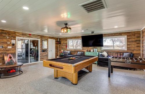 Quinlan House | Waterfront Retreat w/Dock on Lake Tawakoni!