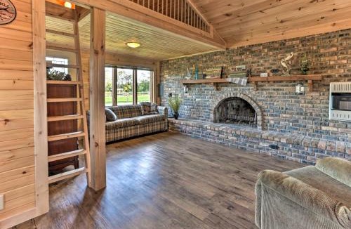Enchanted Hills House | Waterfront Syracuse Home: Deck, Fire Pit & Kayaks