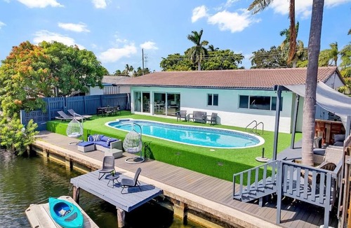 North Central Hollywood Villa | Waterfront Villa Near Beach Pool