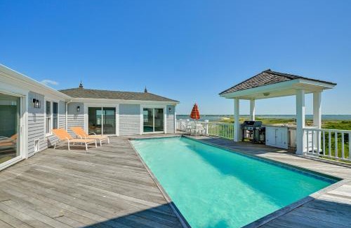 West Hampton Dunes House | Waterfront Westhampton Haven: Private Beach