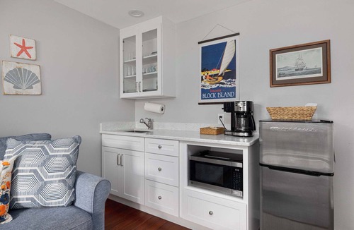 Block Island Apartment | Waverly Suite 1