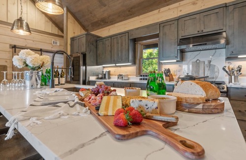 Mineral Bluff Cabin | Welcome To The Mountains, Without The Roughing It!©