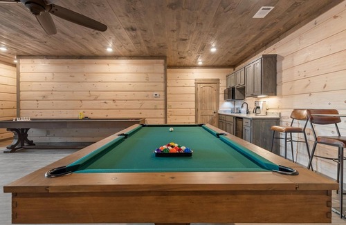 Mineral Bluff Cabin | Welcome To The Mountains, Without The Roughing It!©