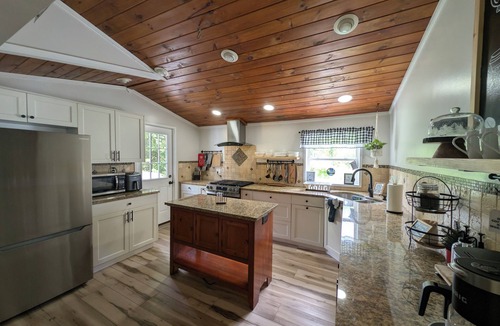 Queensbury Cabin | Welcome to the Starry Night Cabin, your perfect year-round getaway!