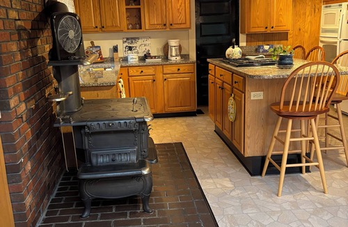 Mount Desert House | Welcoming 1-bedroom farmhouse on Mount Desert Island