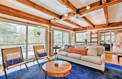 West Cornwall House | West Cornwall Cabin ~ 4 Mi to Covered Bridge!