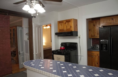 Parkside Apartment | West End 2nd Floor Apartment 762 Congress Street