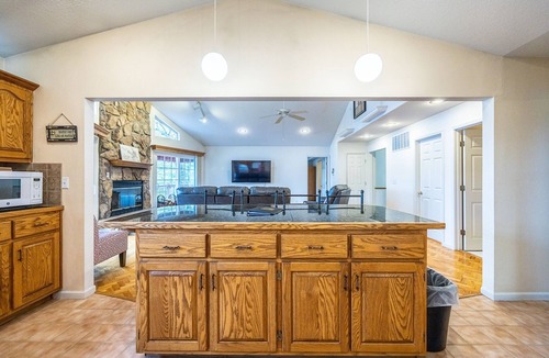 Lake of the Ozarks House | Whispering Winds - Great House on a Great Point