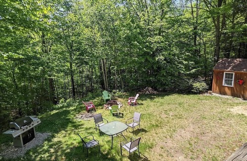 Bartlett Ski Chalet | White Mountain Chalet; great for skiers, hikers & families!