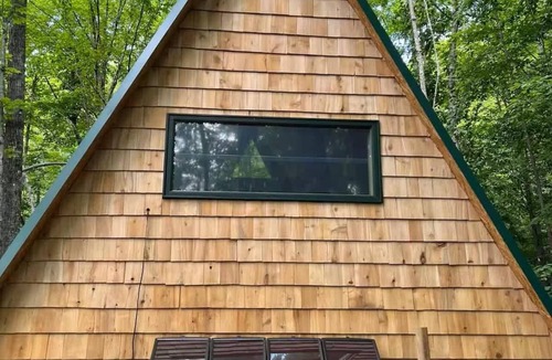 Stoneham Cabin | White Mountains Hike-In A-Frame | Disc Golf Dreams