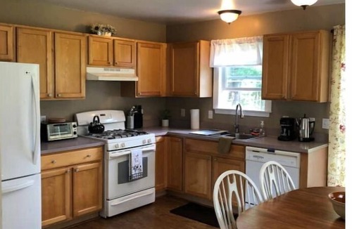Schroon Lake House | Whole house in Schroon Lake: 35 min to Gore Mnt!
