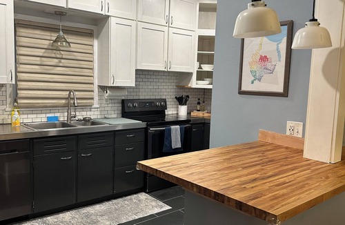 Rochester House | Whole house - Park Ave 3 bedroom, enjoy all the neighborhood has to offer!