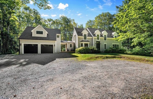 Cape Porpoise House | Wildes Woodland Retreat | w/Firepit | Close to Dock Sq | Beaches