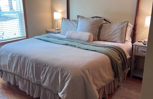 Ellicottville House | Windsor Castle – Private Farmhouse Near Skiing & Golf