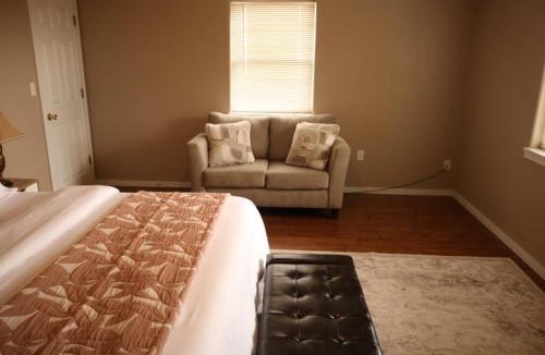 Huntsville House | Windy Ridge Escape Mountaintop Views Sleeps 6