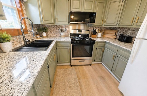Hammondsport House | Wine Country Finger Lakes Escape - Waneta Lake