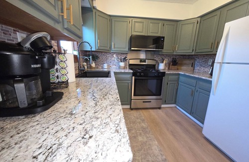 Hammondsport House | Wine Country Finger Lakes Escape - Waneta Lake