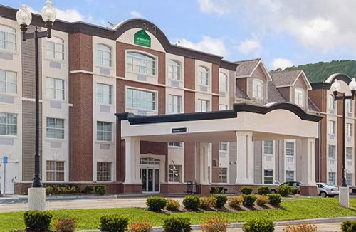 Ellicottville Hotel | Wingate by Wyndham Ellicottville
