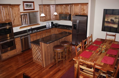 Bear Hollow Village House | Winter 2021 Monthly Rate Available.Long Term Lease Available *