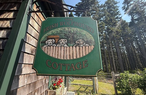 Stonington Cottage | Wolfhound Cottage – A Private Woodland Escape