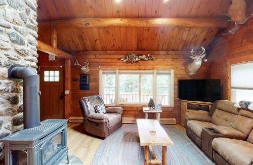 Trenton House | Wooded Family Retreat! 11 Mi to Acadia Entrance
