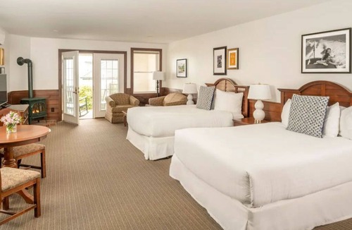 Boothbay Harbor Cabin | Woodland ADA Lodge | Spa Access | No Hidden Fees