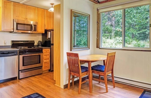 Mount Desert Cabin | Woodland Home near Long Pond w/Spacious Living Area, Full Kitchen & Deck