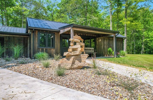 Madison Cabin | Woodside Ranch House w/Hot Tub, Private Deck & Scenic Trails in Wine Country