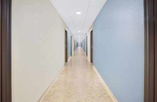 West Columbus Hotel | WoodSpring Suites Columbus Urbancrest
