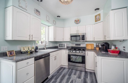 Jamestown House | Yogi's I love Lucy-themed 4-bed Home with A/C, Chautauqua Lake, Jamestown NY