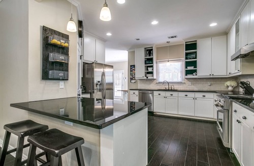 Historic Downtown Grapevine House | Your home away from home