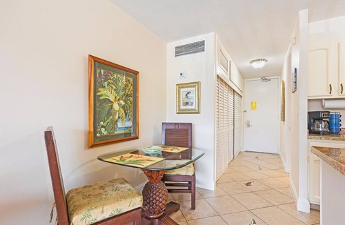 Historic Lahaina Front Street Condo | Your Island Base: Mountain View Studio 224 LS