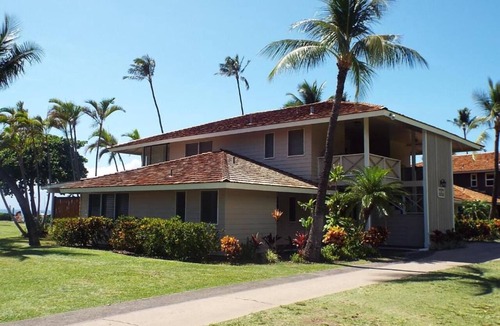 Lahaina Hotel | Your Maui Adventure Awaits! Beachfront, Pool, Minutes to Kapalua Coastal Trail!
