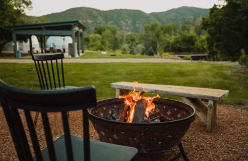 Glendale House | Zen Zion accommodates large groups of up to 30