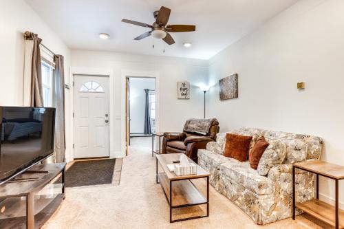 1 Mi to Dtwn: Pet-Friendly Corning Retreat