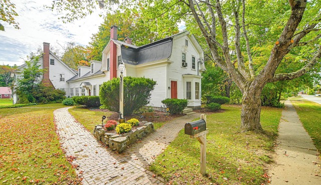 1 Mi to Main St Fryeburg: Historic Family Home