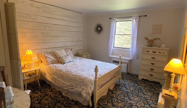 12-White Room