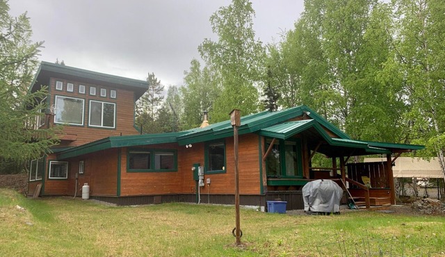 2 Bedroom Funny River Cabin with Mountain Views - Close to Browns Lake & Kenai