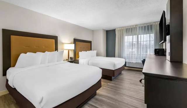 4 Affordable Units Near Hikes, Parks, & Syracuse Destinations | Free Breakfast