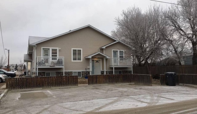 #4 South Lethbridge Bright 3 Bedroom Apartment South Lethbridge in Lethbridge